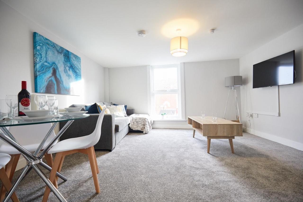 Homely - Great Yarmouth Beach Apartments Екстериор снимка